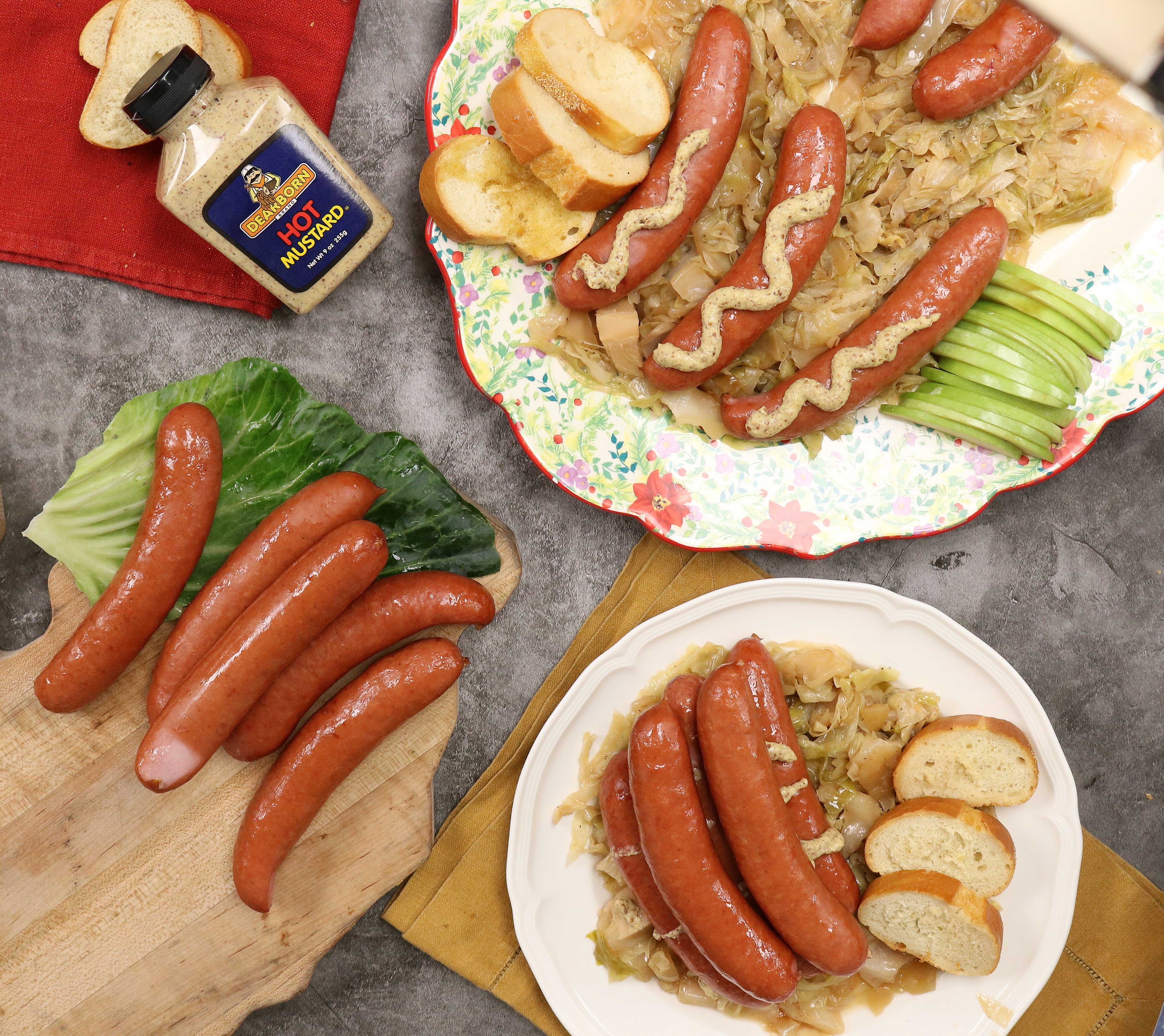 German_Knockwurst_with_Braised_Cabbage